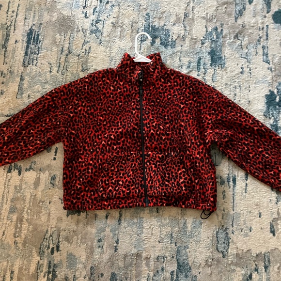 Fabletics S Rayne Polar Fleece Zip Up, Electric Cherry Classic Leopard/Black - Picture 2 of 8